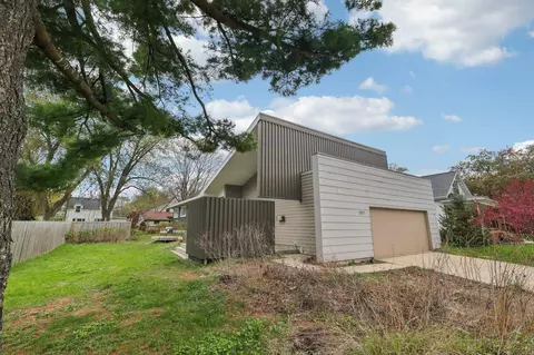 7017 University Ave, Middleton, WI 53562