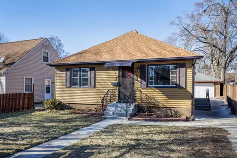 1713 W Jackson St, Beloit, WI 53511
