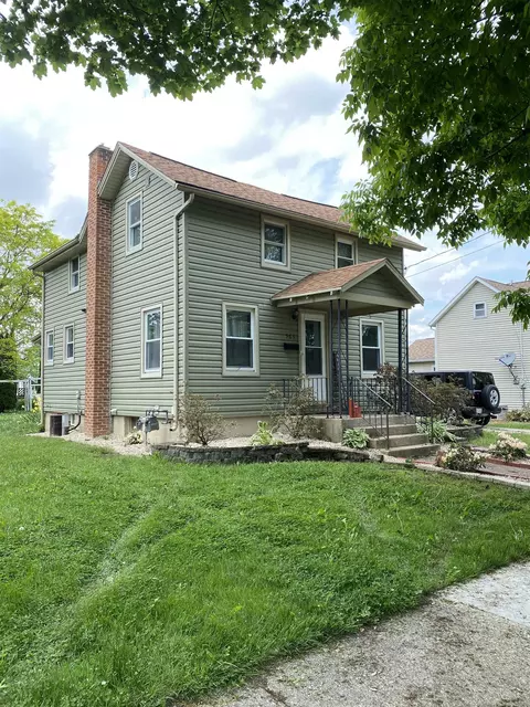 563 N Chatham St, Janesville, WI 53548