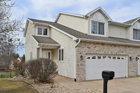 430 Goldenrod Cir, Verona, WI 53593