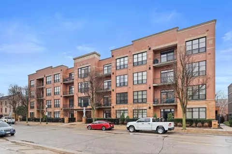 615 W Main St #208, Madison, WI 53703