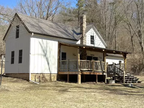 6209 Pine Bluff Rd, Avoca, WI 53506