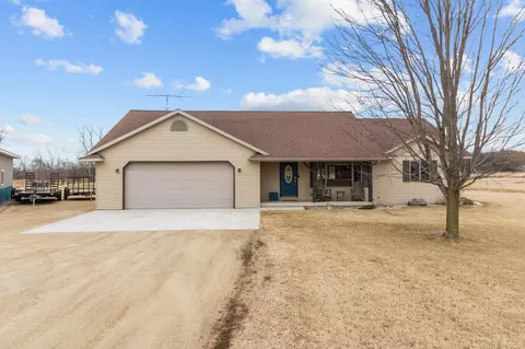 n1370 County Road X, Berlin, WI 54923