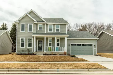 9425 Tawny Acorn Dr, Verona, WI 53593