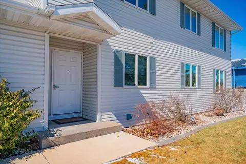 6 Terrace Chase # -7, Sun Prairie, WI 53590