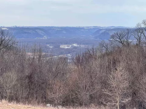 65567 Grand View Dr, De Soto, WI 54624