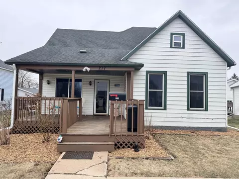 217 E Merrimac St, Dodgeville, WI 53533