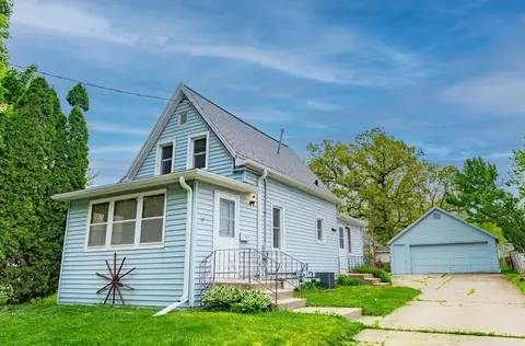 2337 Hoard St, Madison, WI 53704