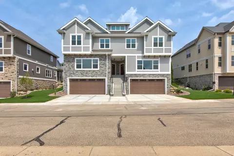 9068 Paddington Pkwy, Verona, WI 53593