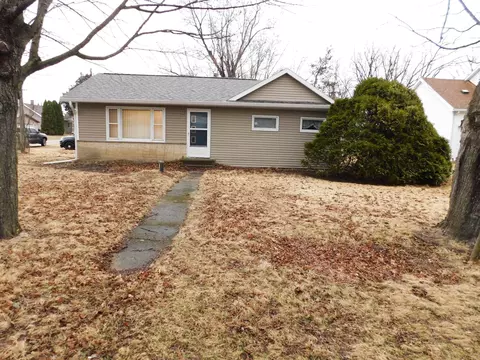 32881 1st St, Gotham, WI 53540