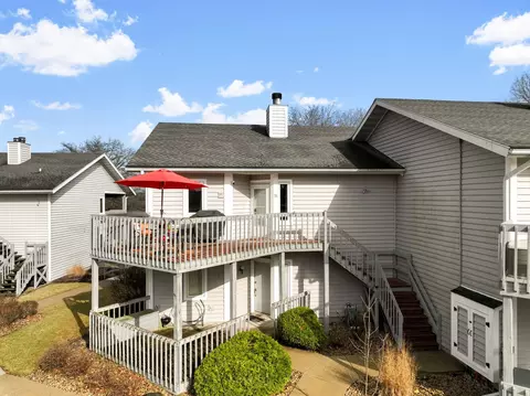 e12617 Kilpatrick Point Drive #71, Merrimac, WI 53561