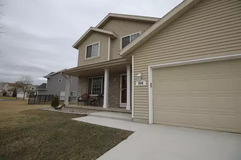 204 Melissa Ln, Cottage Grove, WI 53527