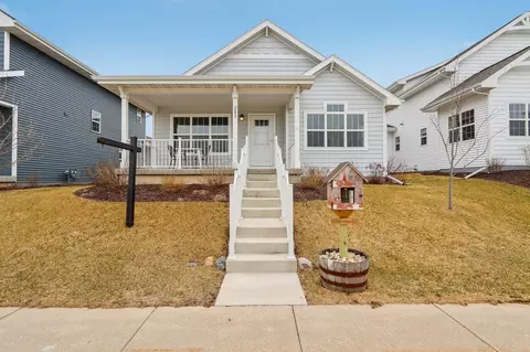 203 Lillehammer Ln, Mount Horeb, WI 53572