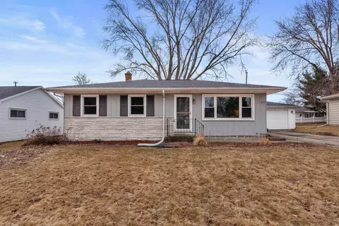 613 Denning Ave, Beaver Dam, WI 53916