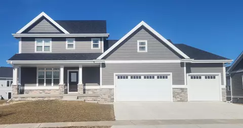 901 Welcome Blvd, Waunakee, WI 53597