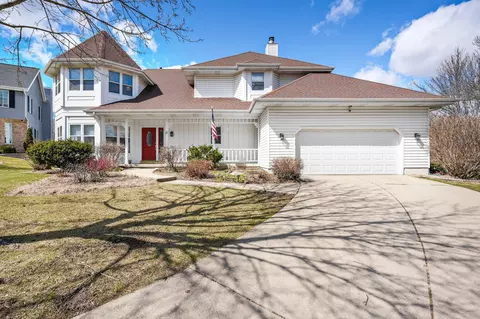 6 Longmeadow Cir, Madison, WI 53717