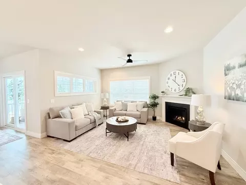 Unit 2-4 Bellflower #4, Deforest, WI 53532