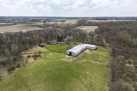 4287 Oak Hill Rd, Oregon, WI 53575