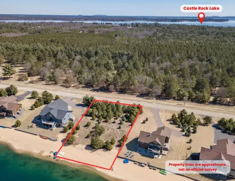 n7593 South Stone Gate Drive, New Lisbon, WI 53950