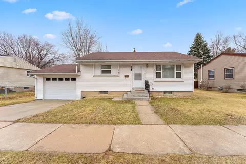 536 Charles St, Reedsburg, WI 53959