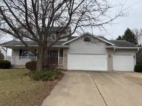 1033 Starlight Ln, Cottage Grove, WI 53527