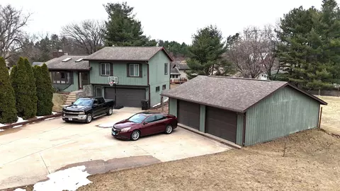 9427 Enamel Rd, Tomah, WI 54660
