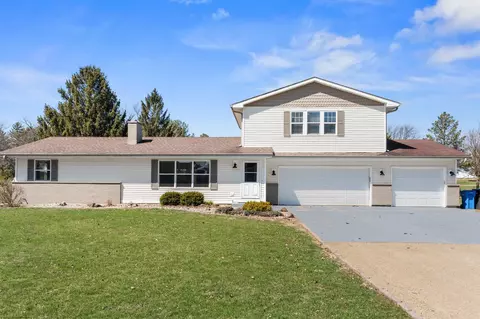 3198 Duncan Rd, Stoughton, WI 53589
