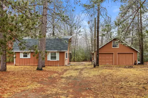 1110 Bighorn Dr, Arkdale, WI 54613