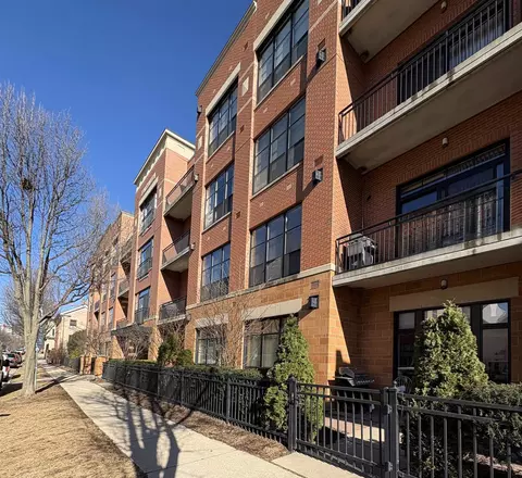 615 W Main St #109, Madison, WI 53703