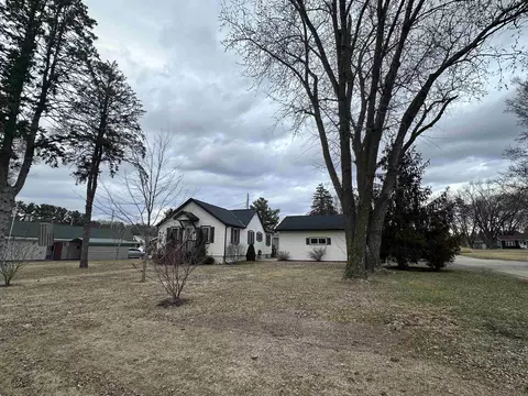 504 N Highway 51, Poynette, WI 53955