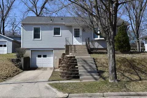 311 Lucile St, Fort Atkinson, WI 53538
