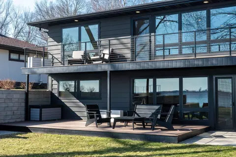 717 Woodward Dr, Madison, WI 53704