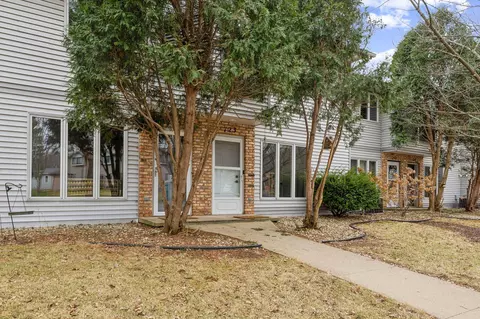 723 N Thompson Dr, Madison, WI 53704