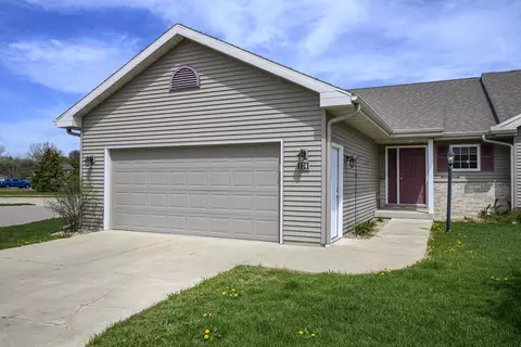 174 Elliott Ln, Oregon, WI 53575