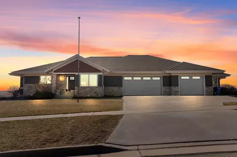 1833 Danny Dr, Mount Horeb, WI 53572
