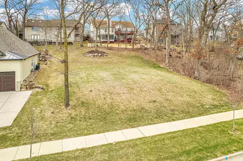 5514 Holscher Rd, Mcfarland, WI 53558