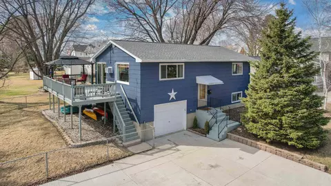 98 La Crosse St, Beaver Dam, WI 53916