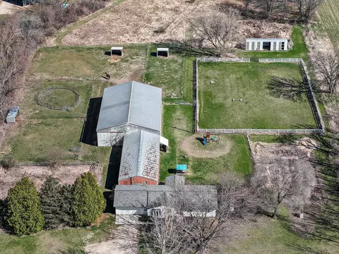 3902 Rutland Dunn Townline Rd, Oregon, WI 53575