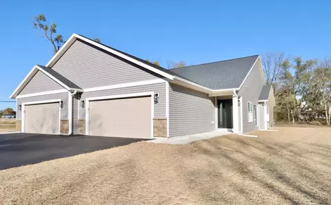 2241 S Haborn Dr, Beloit, WI 53511