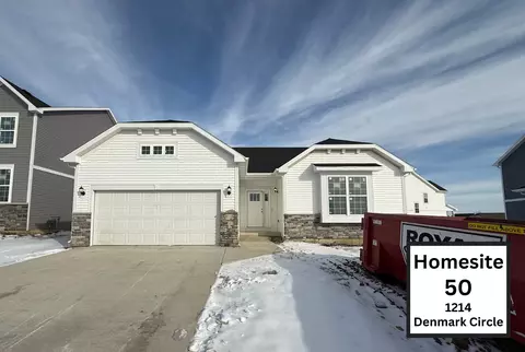 1214 Denmark Cir #50, Oregon, WI 53575