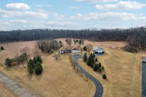 w3361 Buffalo Hills Road, Pardeeville, WI 53954