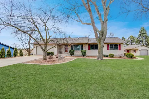 6766 Vale Rd, Sun Prairie, WI 53590