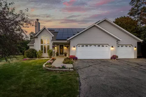 517 S Elizabeth St, Whitewater, WI 53190