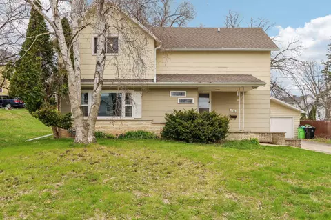 206 E Mill St, Beaver Dam, WI 53916