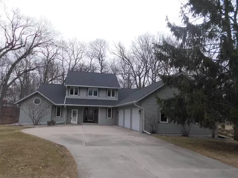 n3381 Lemmenes Parkway, Waupun, WI 53963