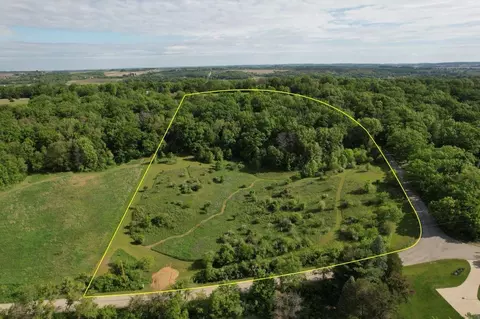 000 Kollath Rd, Verona, WI 53593