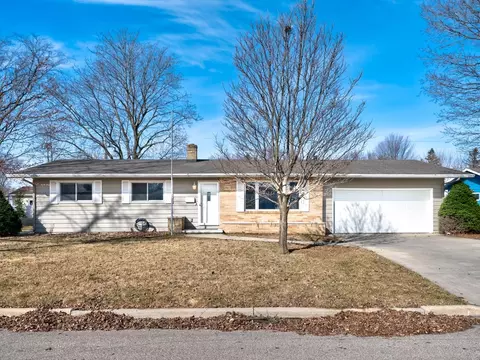 214 Gilman St, Verona, WI 53593