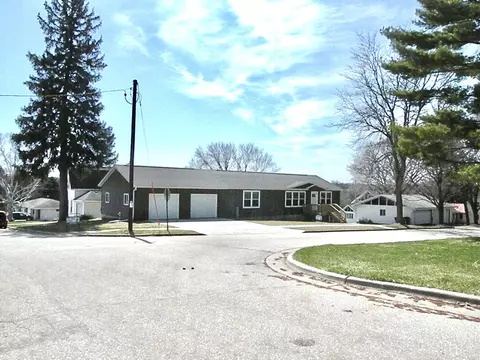 221 Congress St, Bloomington, WI 53804