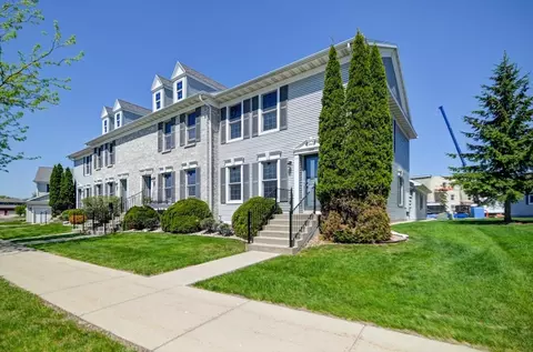 1570 Smithfield Dr #1570, Sun Prairie, WI 53590