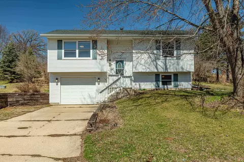 440 Summit Ave, Monticello, WI 53570